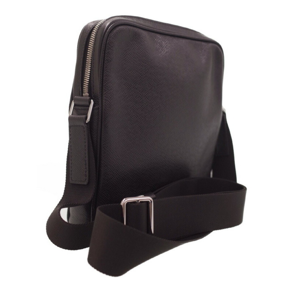 Louis Vuitton Shoulder Bag Taiga Messenger